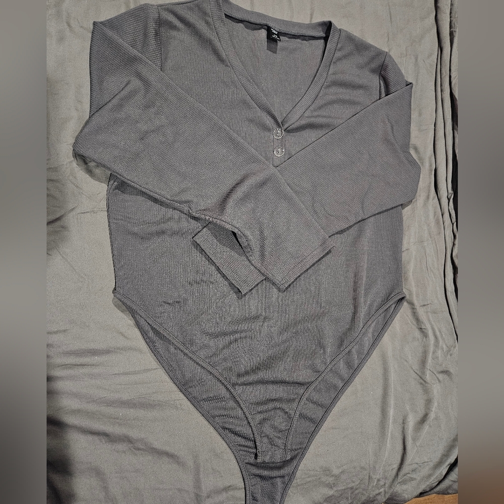 SHEIN Charcoal Buttoned Bodysuit